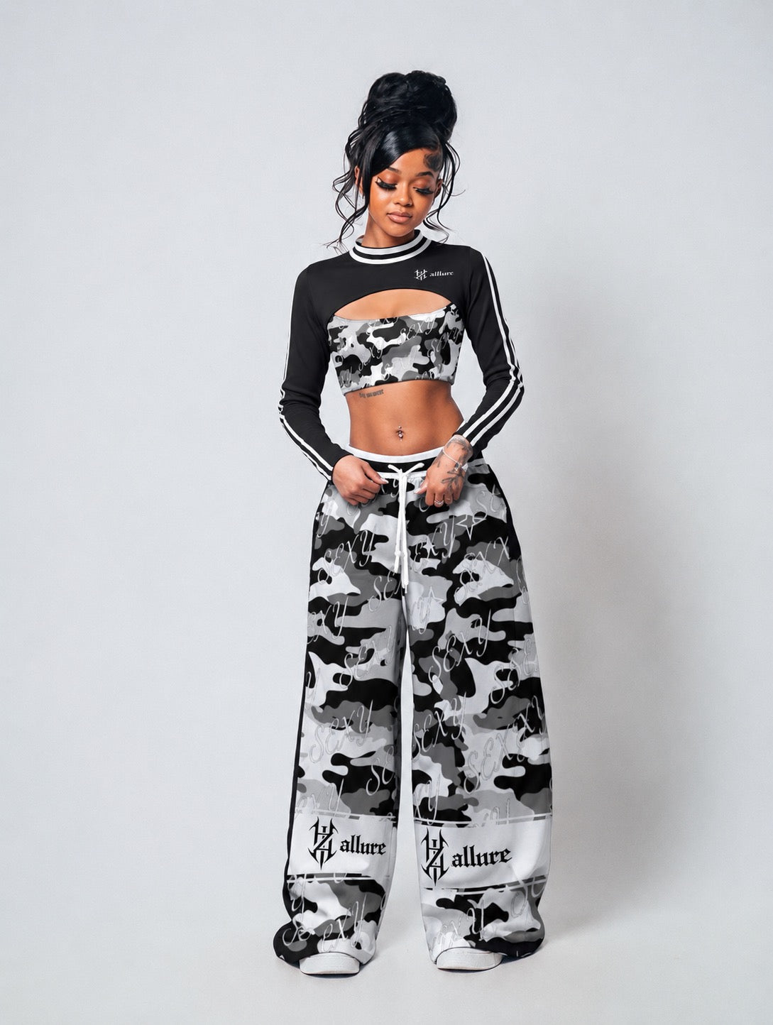 Chaos Chic Camo Set.(Black)